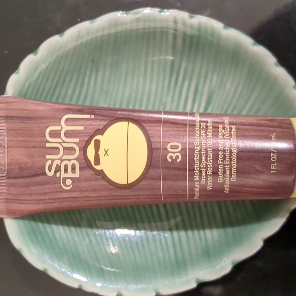 Premium Moisturizing Sunscreen Lotion